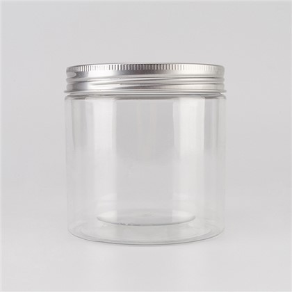 Bokal manje plastik nan bwat